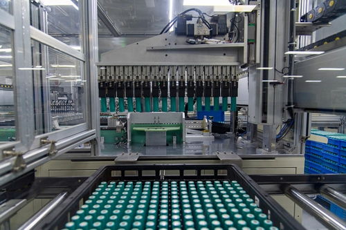 10月貿(mào)易月報(bào) 新三樣出口量?jī)r(jià)雙增，車載充電機(jī)等消費(fèi)品承壓